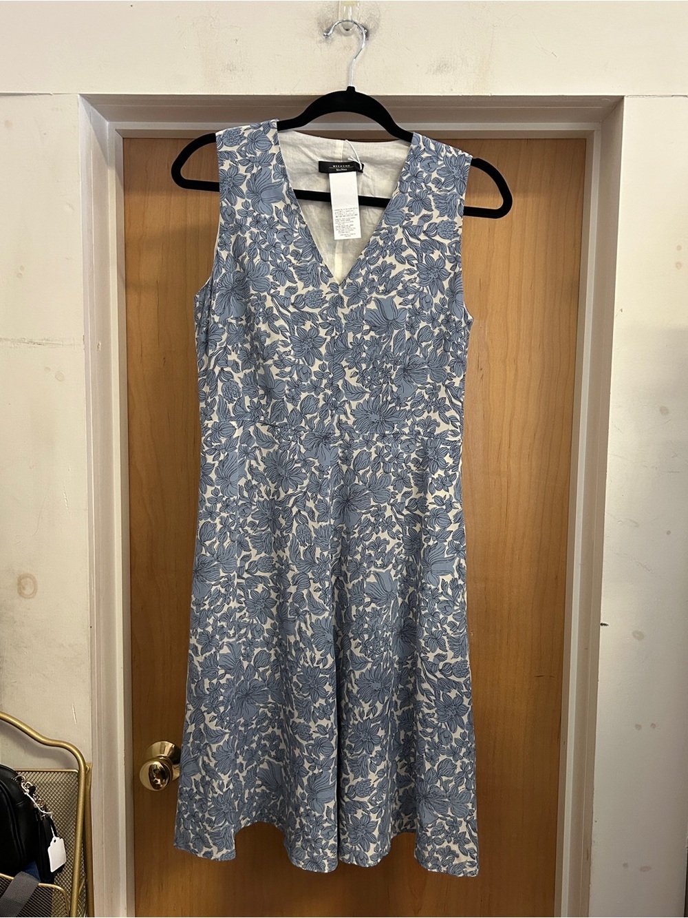 Max Mara Weekend 100% Silk Blue Floral Dress with 100% Cotton Lining - size 10